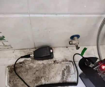 永川屋顶漏水维修公司分享下卫生间漏水的危害及解决方法